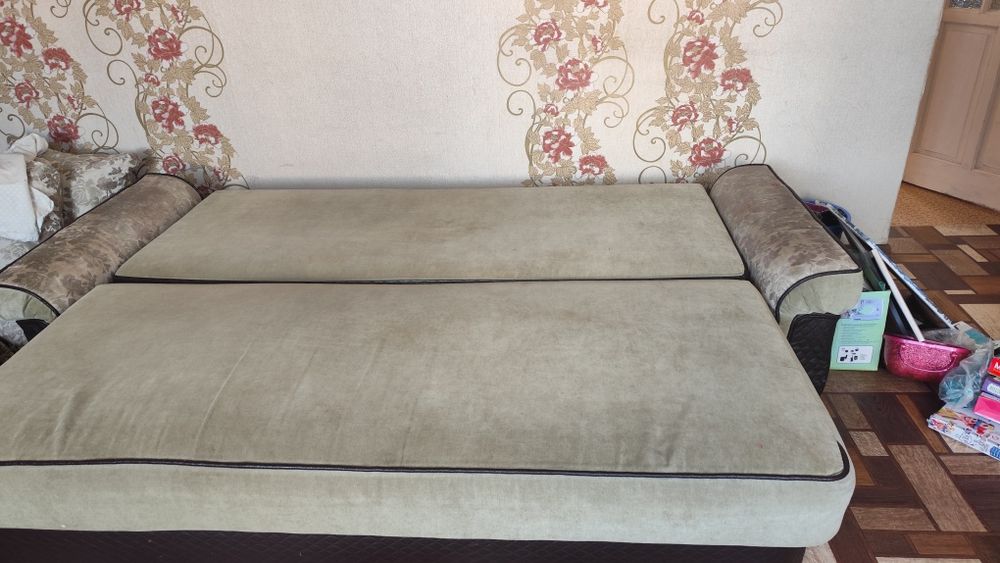 Продам диван б/у