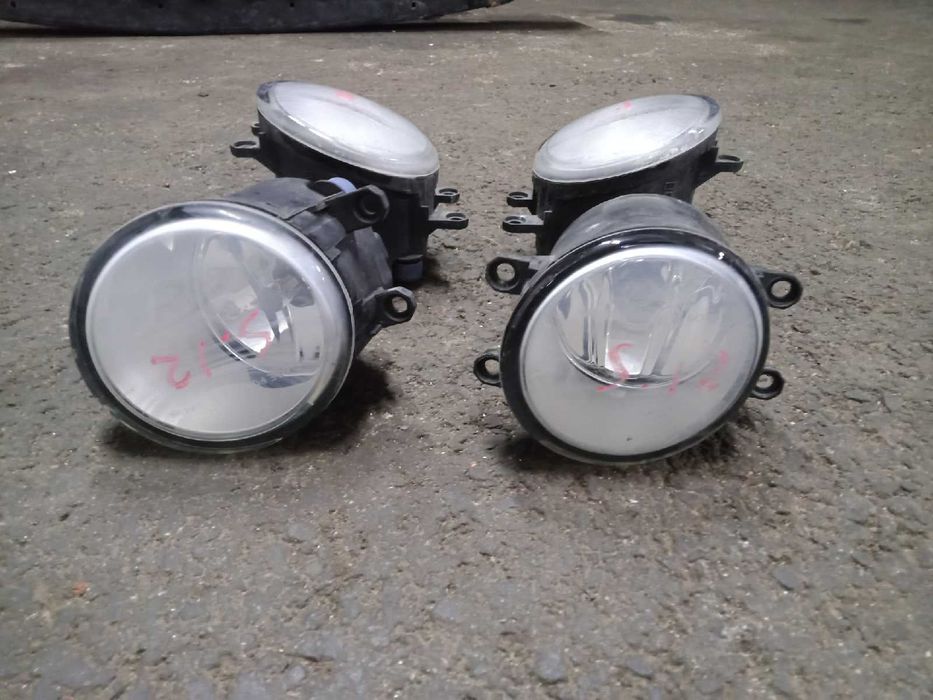 Оригинальные противотуманные фары от Toyota Camry 40 50