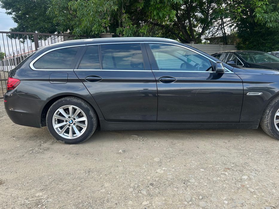 Ușă stânga față BMW F10/F11 Facelift 2015