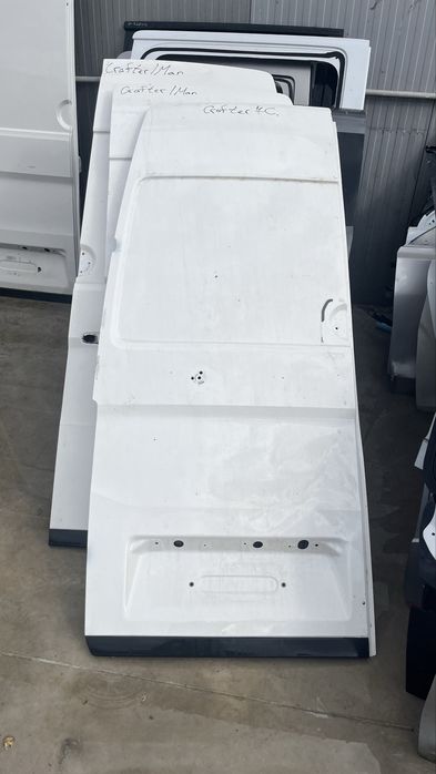 4 броя Volkswagen Crafter задна дясна врата