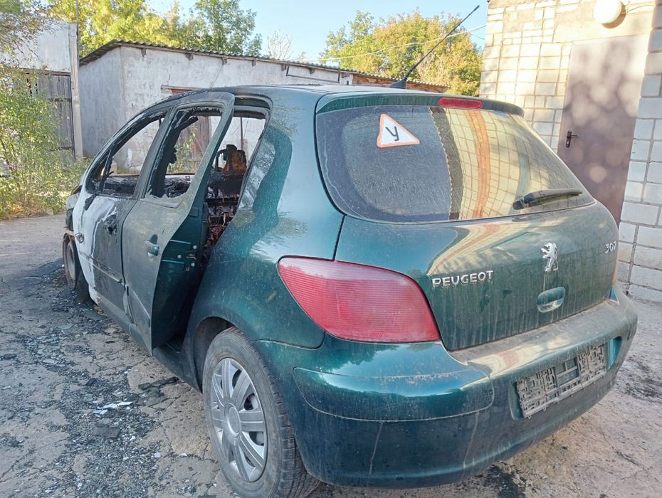 Продаётся пежо 307 аварийном состояние