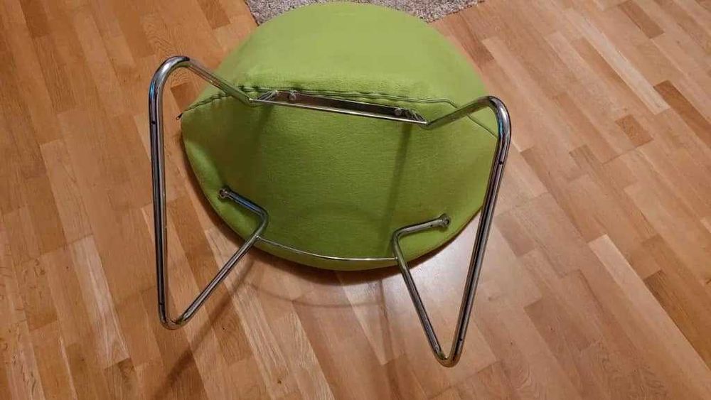 Fotoliu cu picioare metalice