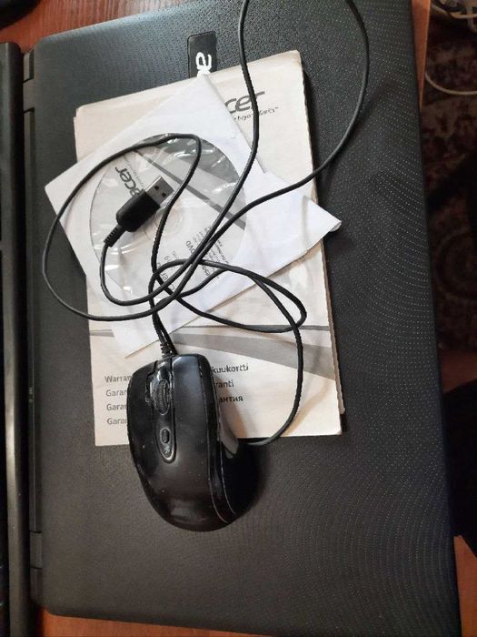 Продам ноутбук Acer в идеальном состоянии