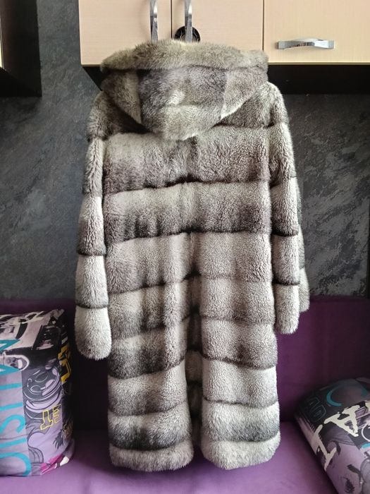 Шубы. 2 норки, 1 бобёр.