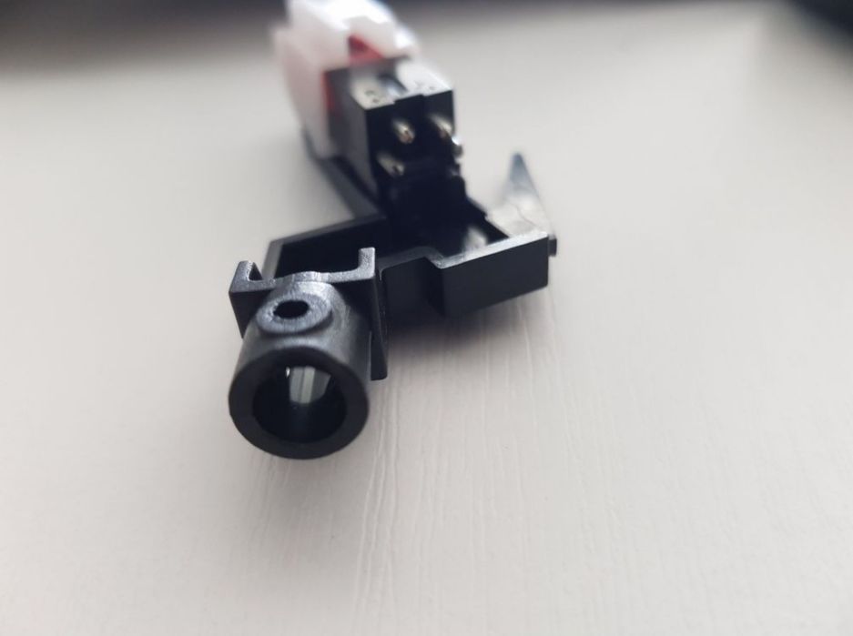 Игличка + доза за грамофон - универсална / стерео доза за грамофон