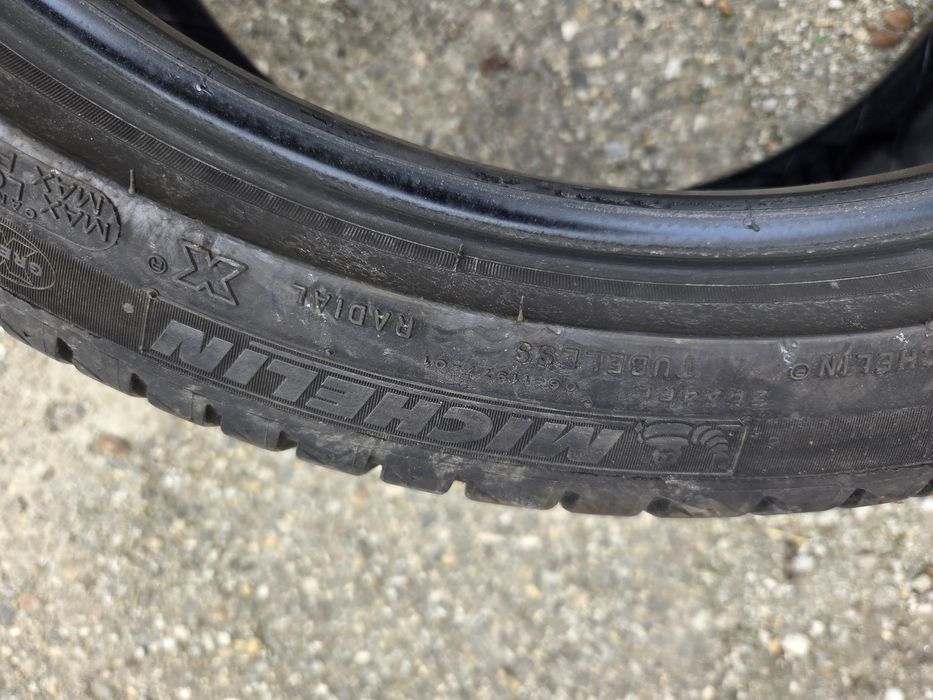 Anvelope 273 35 19 Michelin