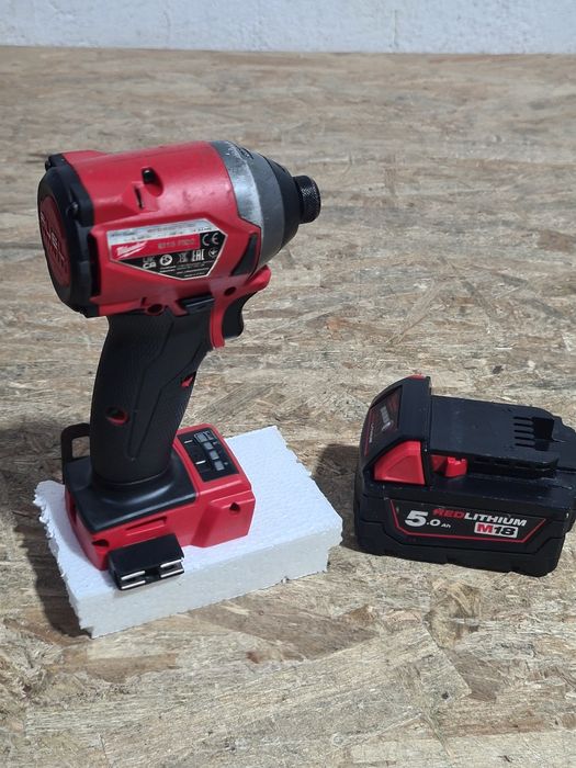 Impact pentru biti Milwaukee M18 FID2