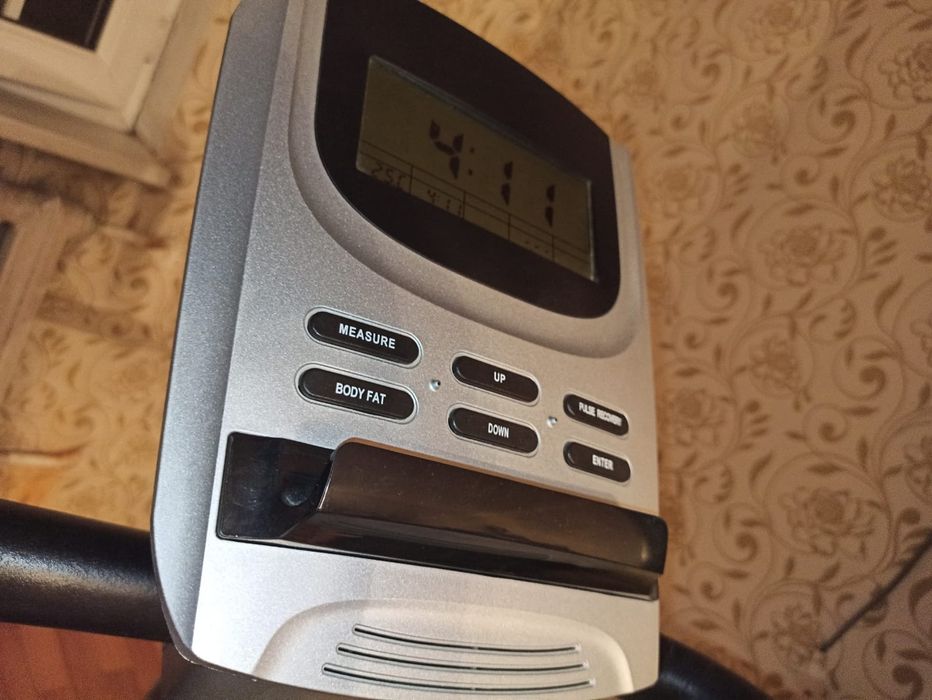 Продам велотренажёр.В отличном состоянии.