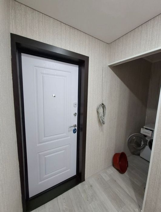 Продам 1 комн квартиру Айсберг
