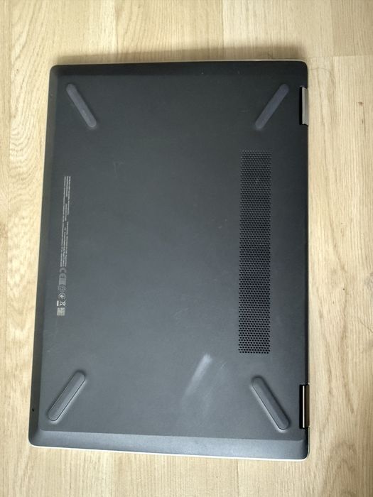 Продавам HP Pavilion x360 Convertible 14-dh1xxx