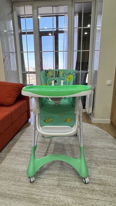 Детский стульчик для кормления
