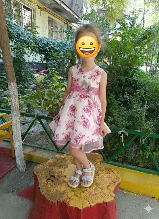 Платье нарядное на 3-5лет