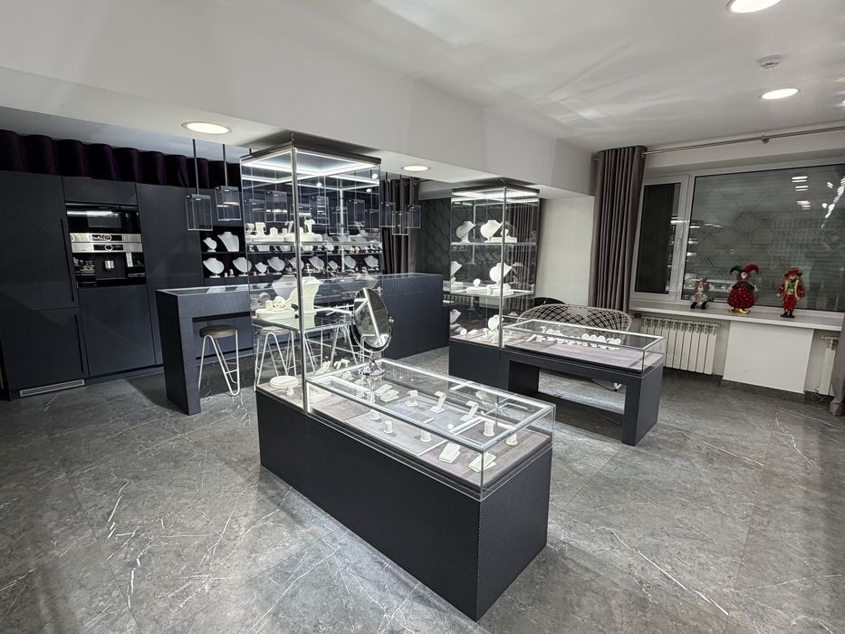 Эксклюзивные ювелирные витрины премиум-класса