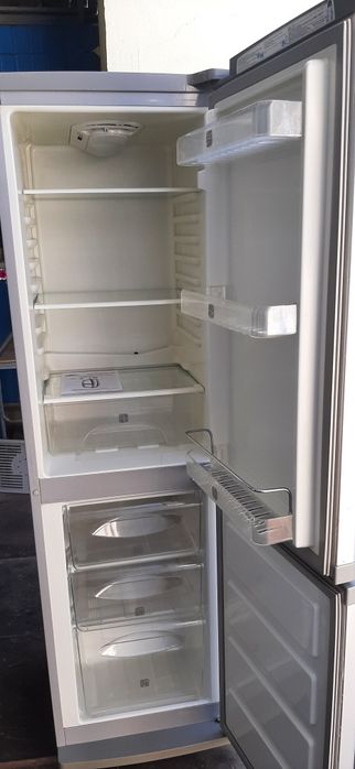 Холодильник SAMSUNG