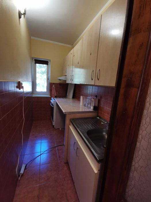 Închiriez garsoniera