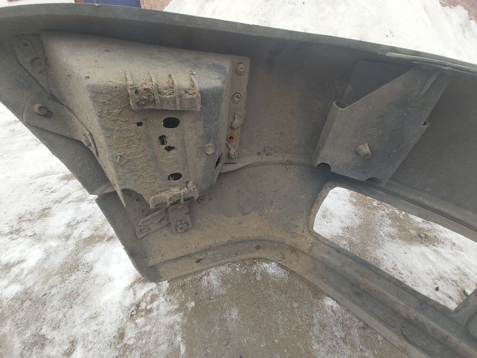 Бампер передний.