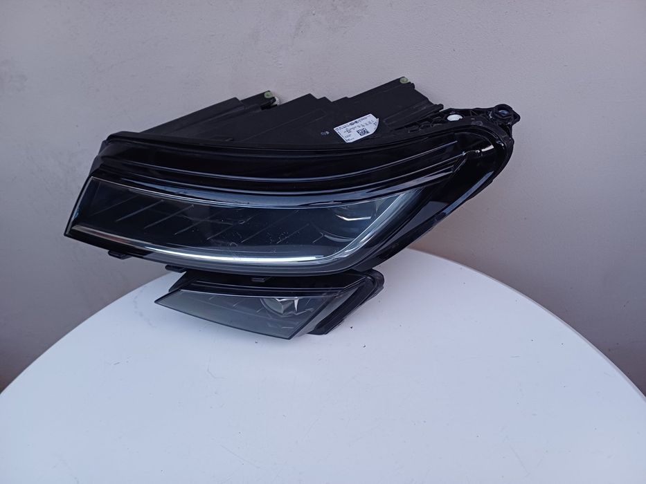 Ляв фар за Skoda Kodiq led; 2019г.