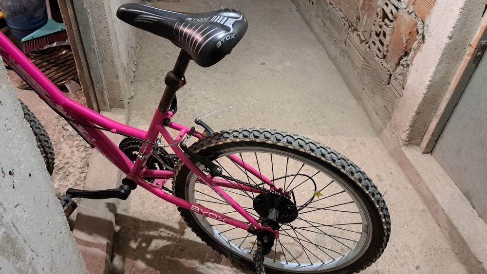 Продавам детско колело " Byox", запазено"