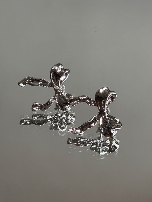 Свещ с бижу в чаша