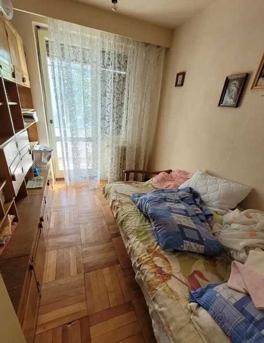 Дава се под наем Четиристаен апартамент в Бургас, Център - 100 кв.м за 255 € - Снимка #3