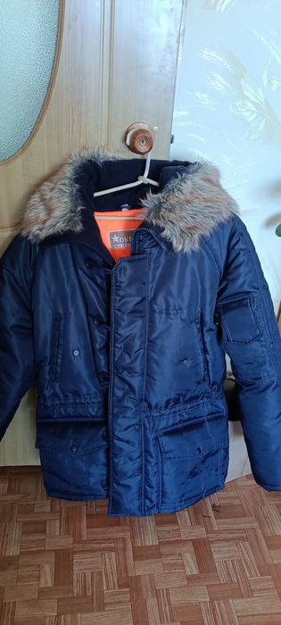 Продам куртку зимнюю
