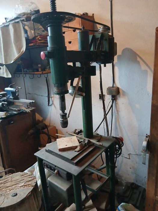 Vând ce se vede în poza