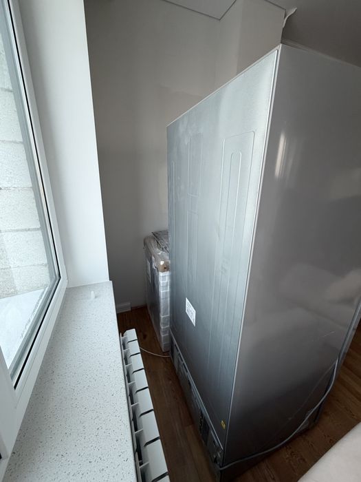 Большой холодильник Samsung