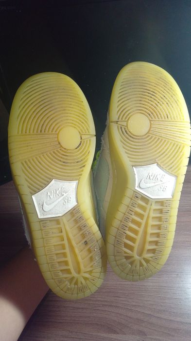 Кроссовки Nike в отличном состоянии