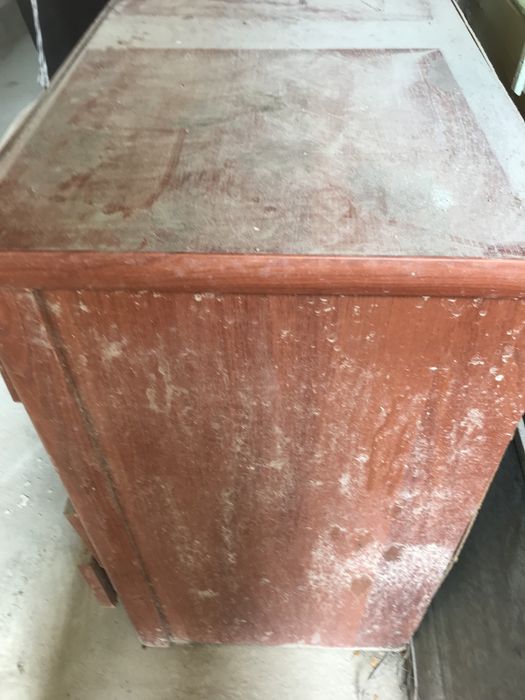 Mebel oshxonaga yoki zalga