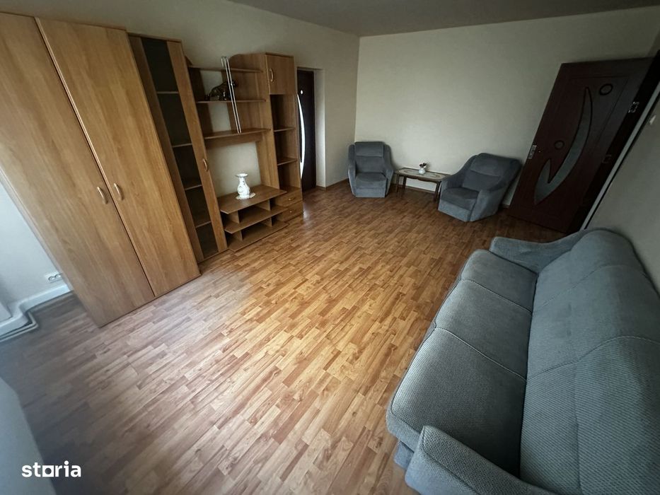 DE VANZARE: Apartament + Spatiu Comercial cart 1 Mai