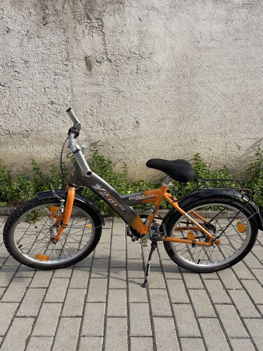 vand biciclete de diverse marimi