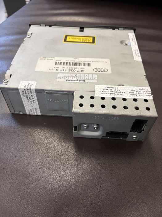 CD ЧЕЙНДЖЪР Audi A6 3.0 TDI 4E0035111A