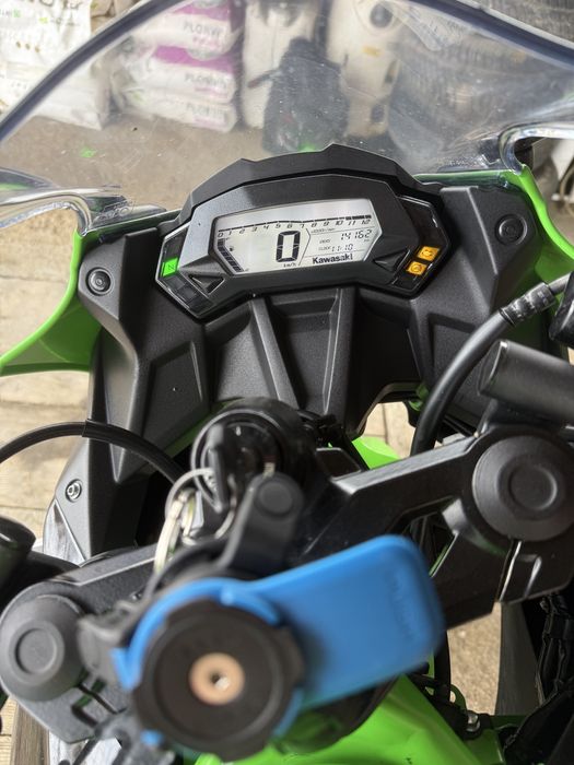 Vând Kawasaki Ninja 125