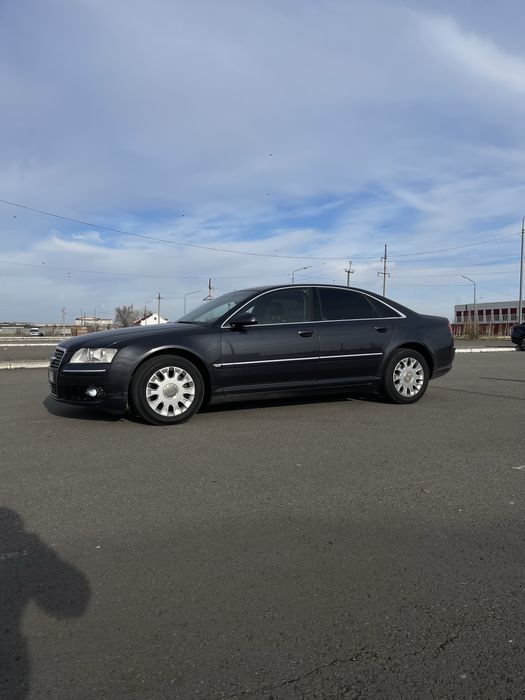 Продам Audi a8 d3