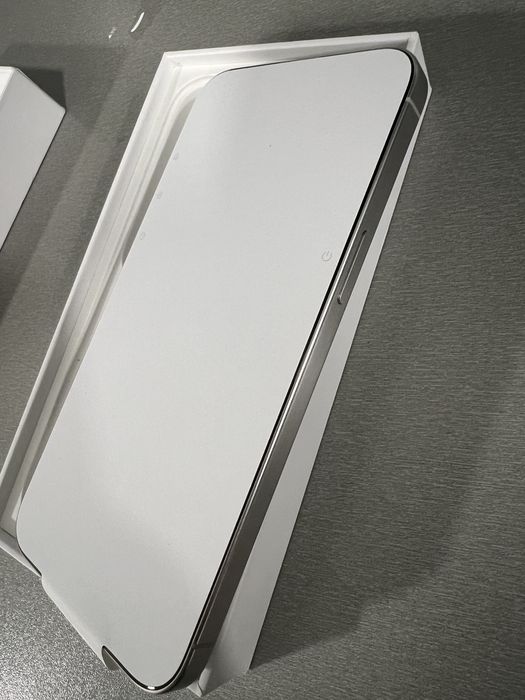 IPHONE 15 , pro max , 256 GB , Nou ! Culoare Alb