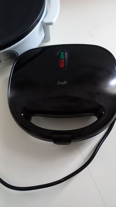 Aparat de facut gofre și clatite