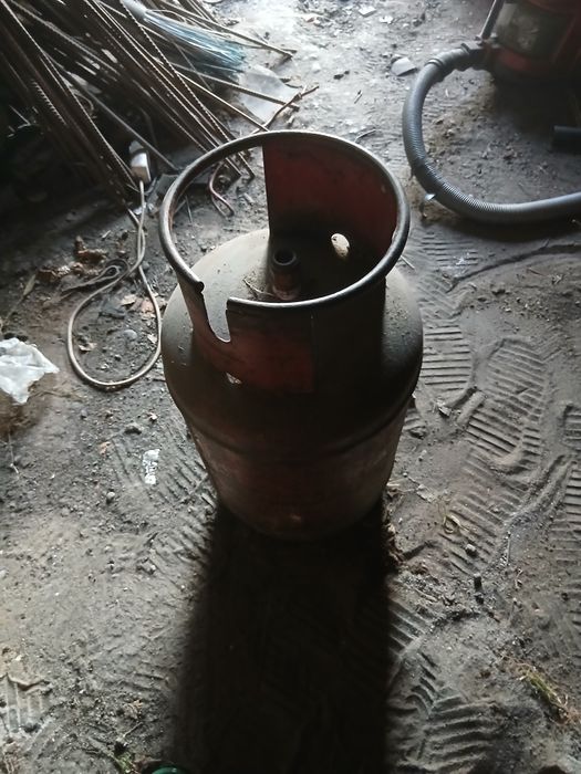 Продам газовых балон