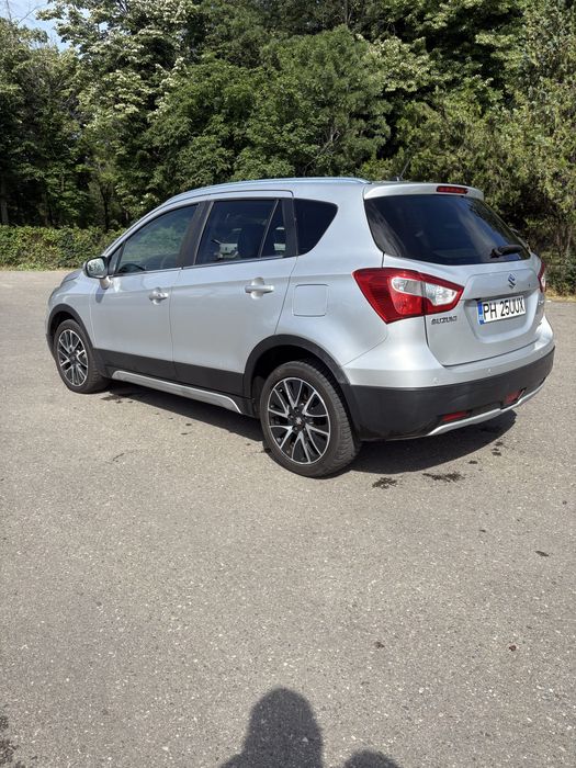ACC/4X4/Pano/Keyless/LED/Piele/Clima