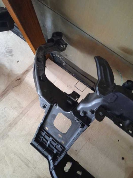 Телевизор Hyundai Elantra MD 2011