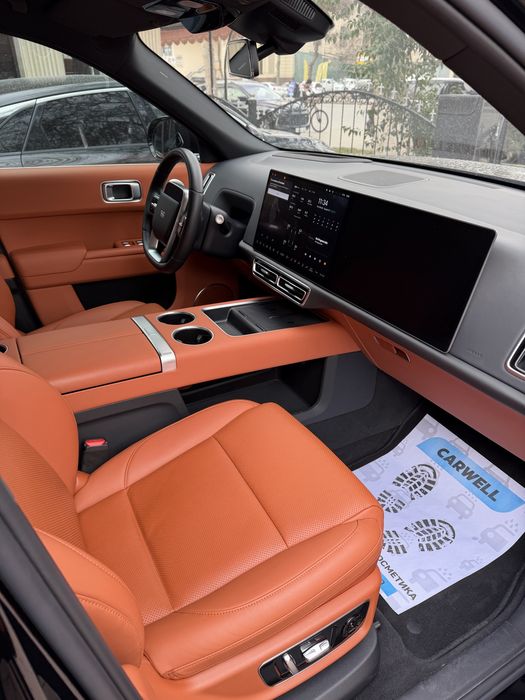 LI 9 . Yili 2024 . XOLATI IDEAL