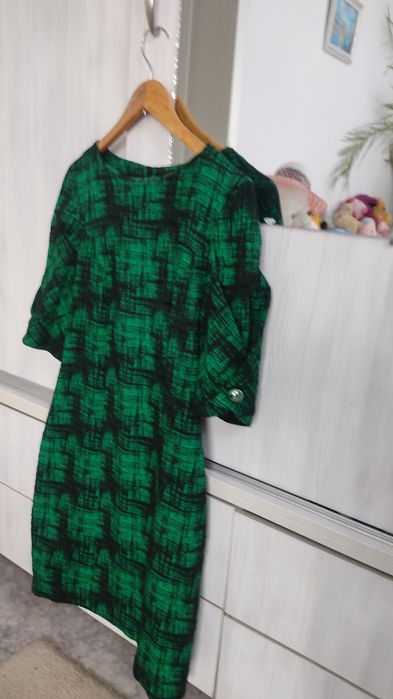 Продам  новогодние платья б|у