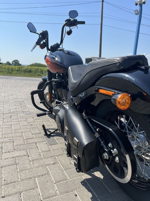Harley Davidson street bob 114
