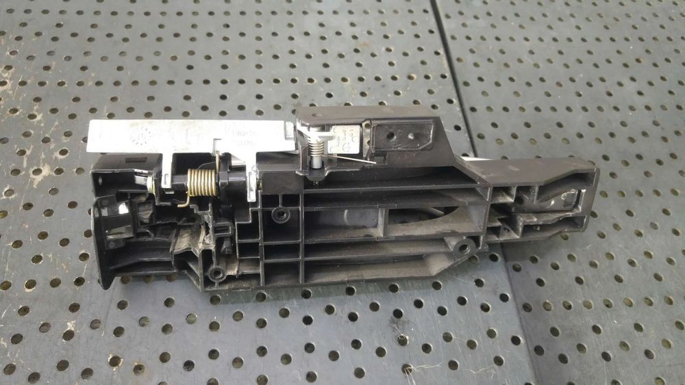 Maner usa stanga spate renault kadjar ha hl 806071597r 806074307r