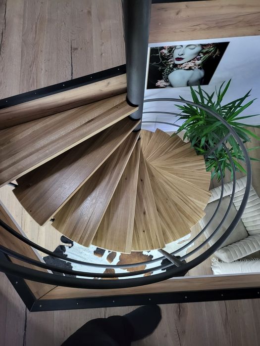 Scari trepte mobilier pe comanda