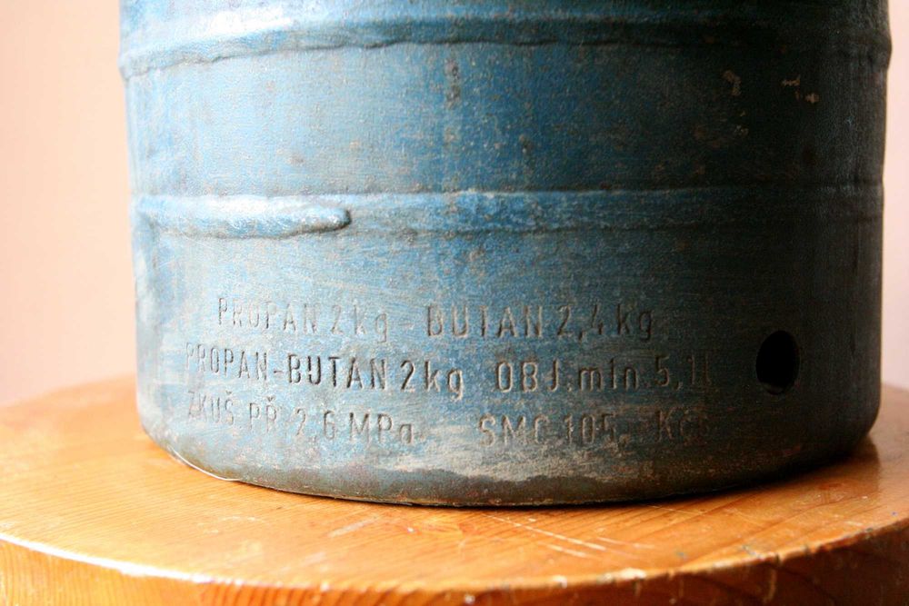 Газови бутилки, туристически, битови, 2 бр.