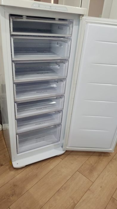 Продам морозильную камеру Бирюса