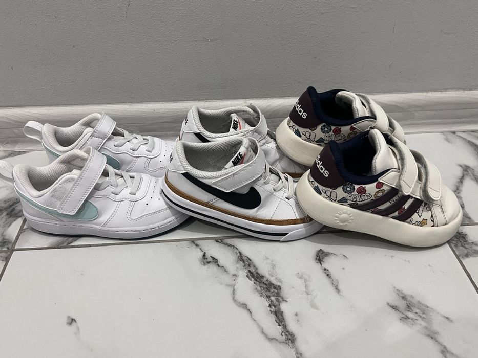 Обувки Nike и Adidas