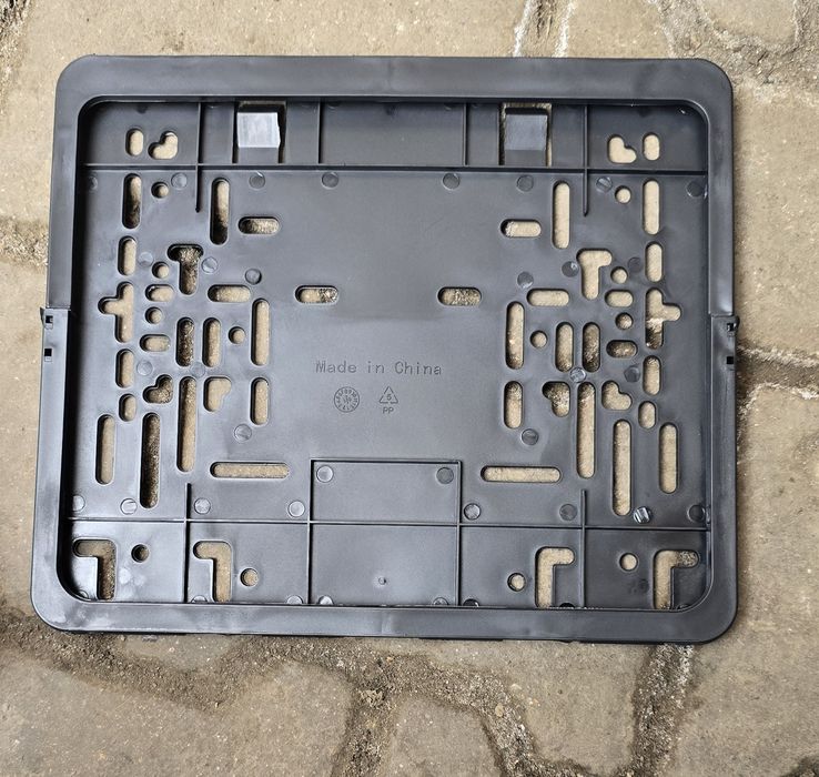 Подномерник для мототехники