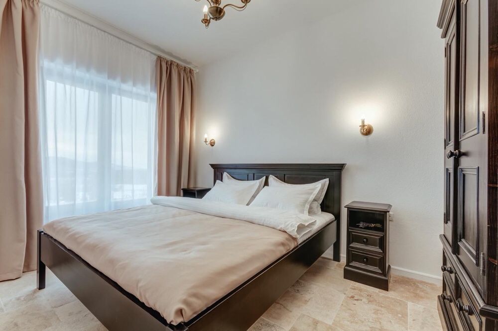 Inchiriez Casa vacanta Cabana la munte, zona Rasnov-Bran 4-6 persoane