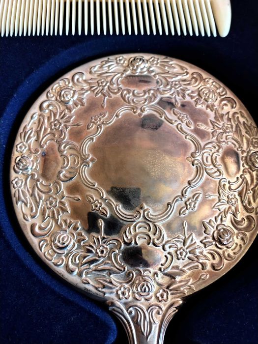 Луксозен Дамски Посребрен Комплект